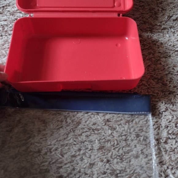 Lot of 2 pencil box and zip pouch - Picture 2 of 2